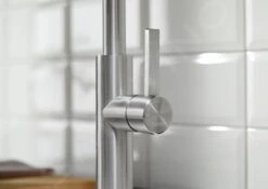 Blanco Sonea S - Grifo De Fregadero Con Brazo Flexible Y Ducha, Acero Inoxidable Cepillado 526616 -Blanco 0bac273170dcbf48e82687b2