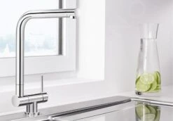 Blanco Laressa F - Grifo De Fregadero, Plegable Bajo Ventana, Cromo 521545 -Blanco dd386c663de8db5baa218cae