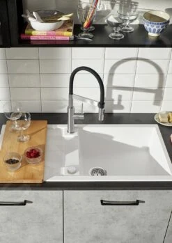 Blanco Sonea S - Grifo De Fregadero Con Brazo Flexible Y Ducha, Acero Inoxidable Cepillado 526616 -Blanco e4310edcc21c15f04b298c37