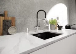 Blanco Catris S - Grifo De Fregadero Con Filtración Y Brazo Flexible, Cromo/negro 526705 -Blanco f0e43d235a248be37b97dd01